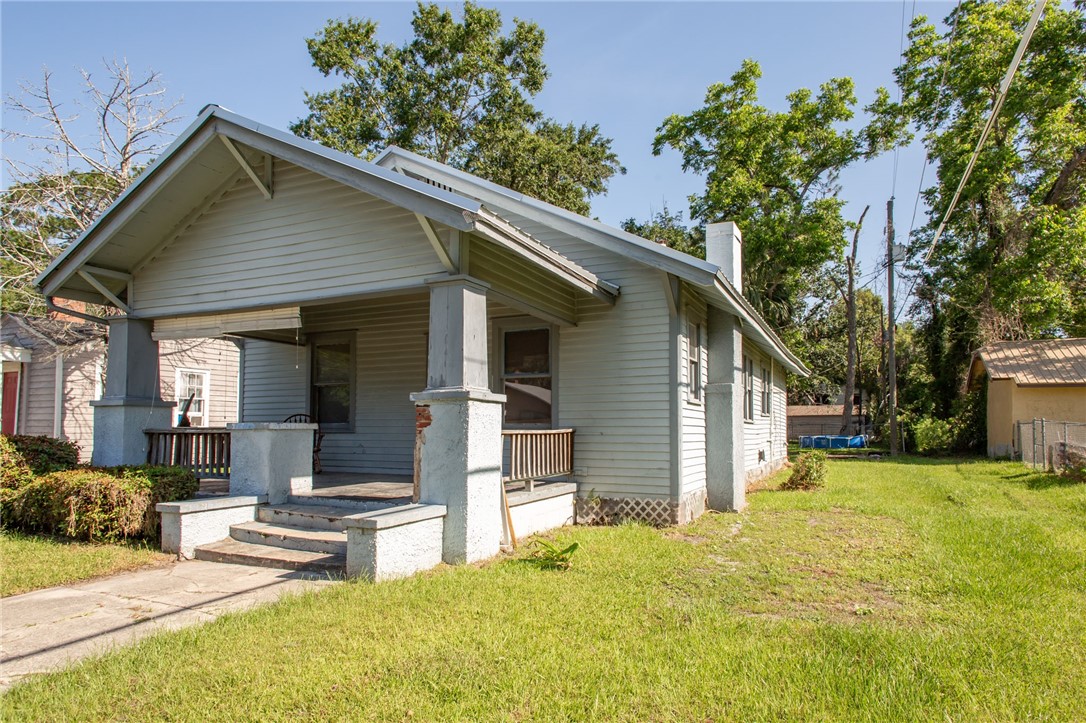 1006 Roosevelt Street Waycross, GA 31503 - Photo 2 of 24