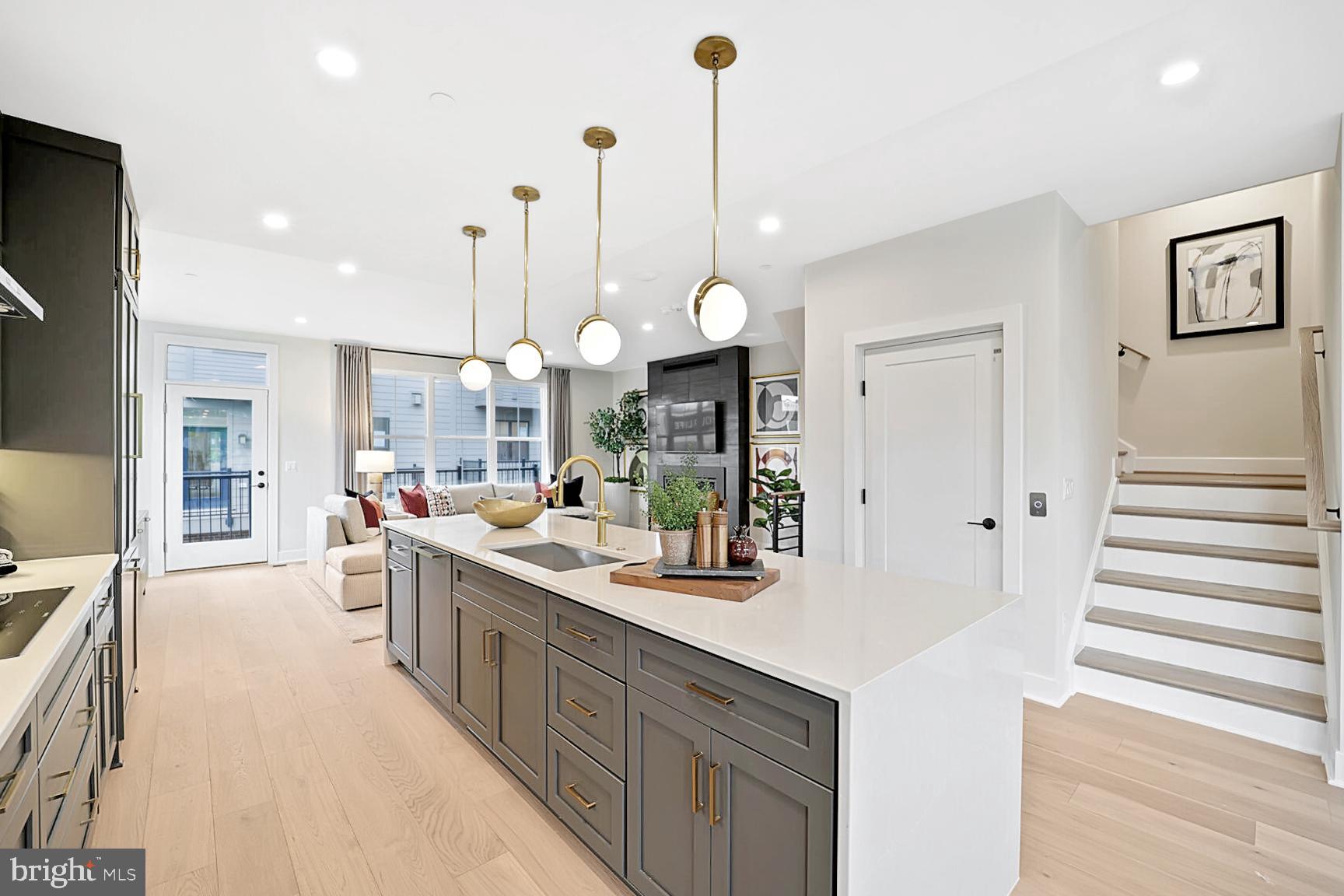 1135 Polaris Road, Unit EDINBURGH 82 Potomac, MD 20854 - Photo 4 of 11