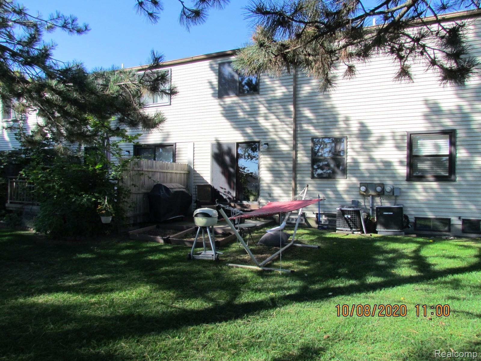 31646 Hoover Road Warren, MI 48093 - Photo 2 of 21 REAR.JPG
