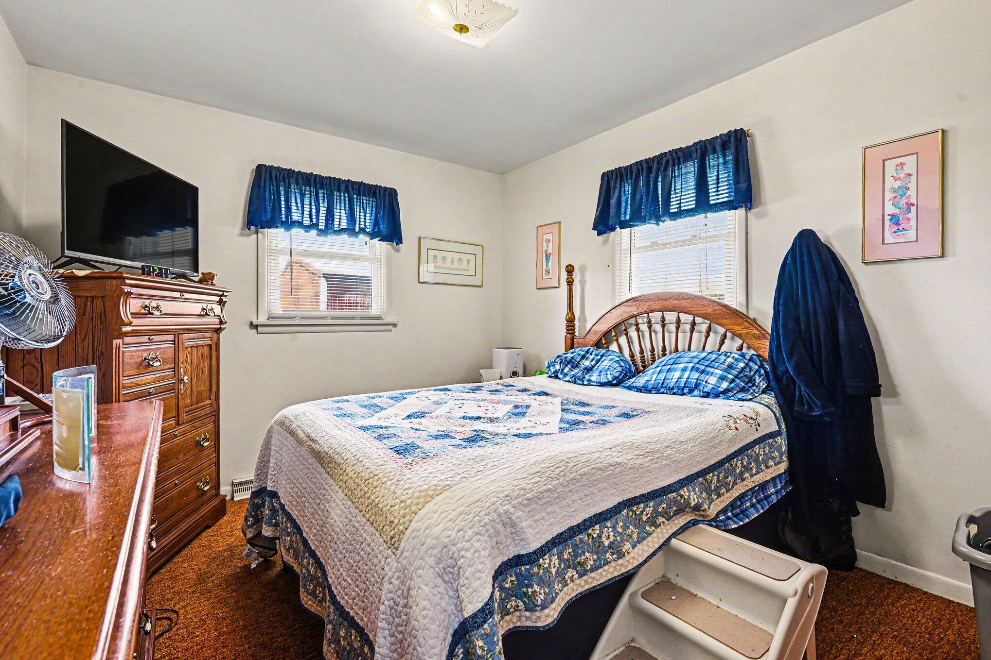 15290 South Enzian Road Plainwell, MI 49080 - Photo 8 of 16 008_file_7386