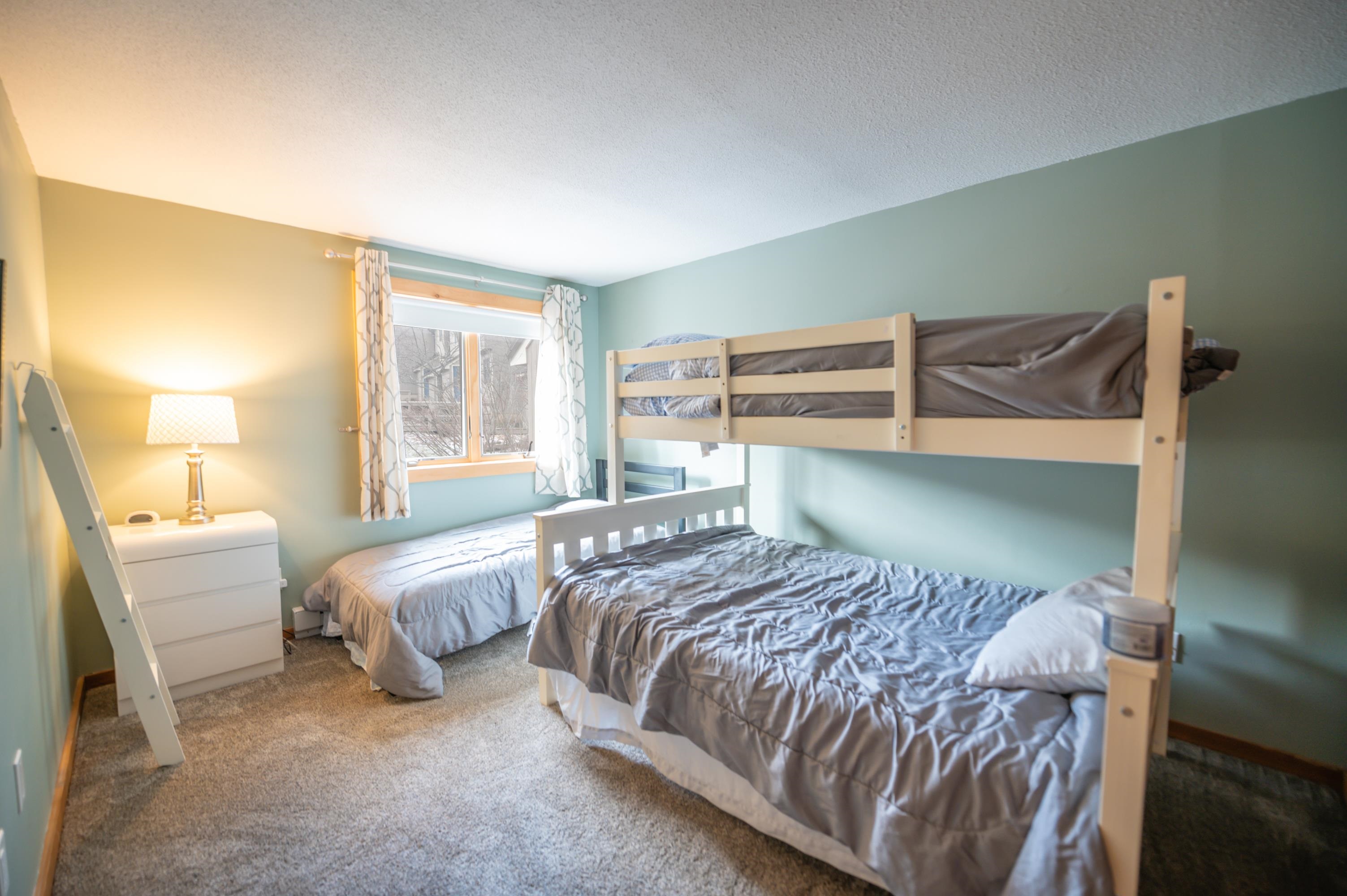 32 D Cross Town Road West Dover, VT 05356 - Photo 3 of 16