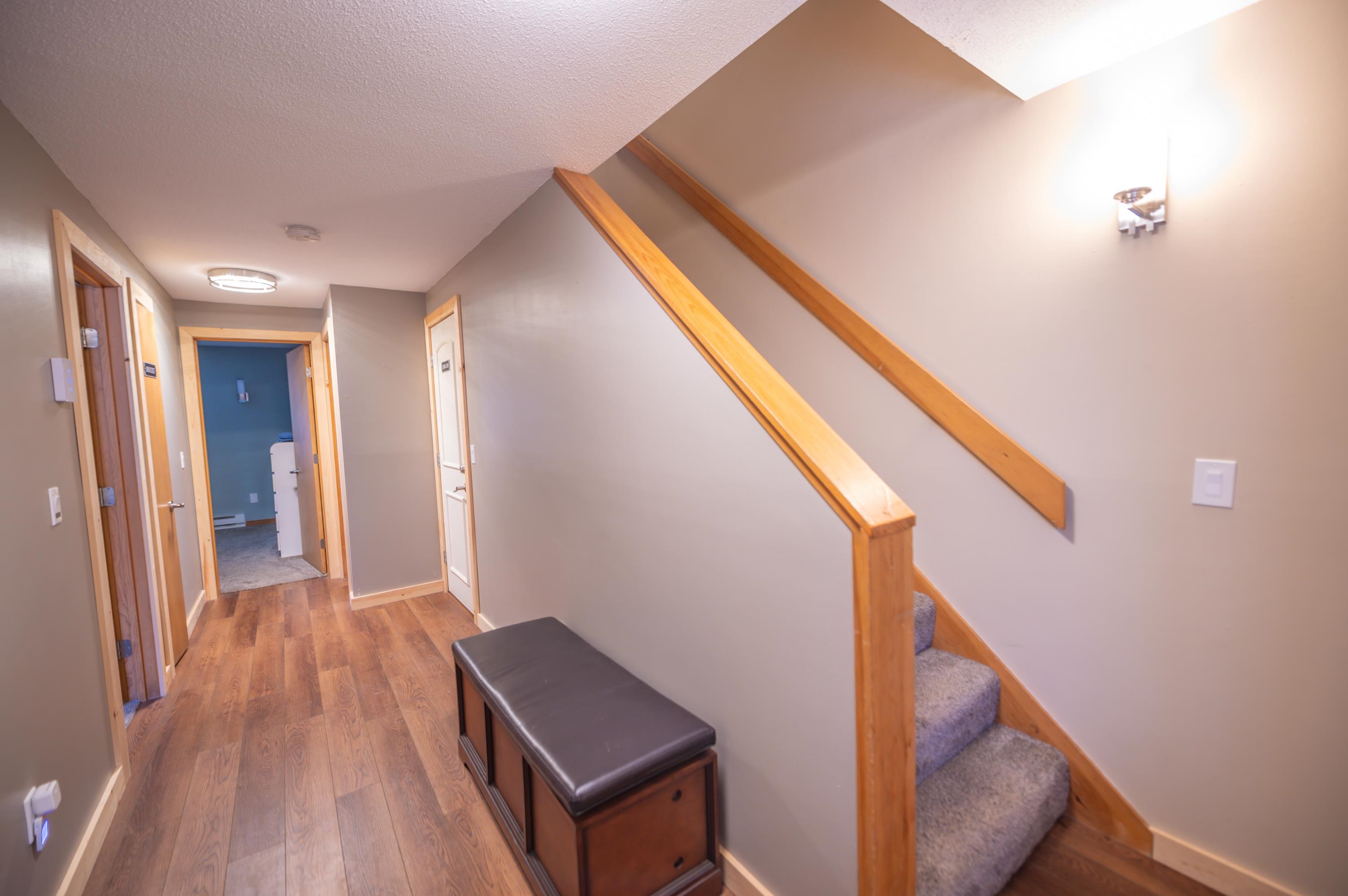 32 D Cross Town Road West Dover, VT 05356 - Photo 5 of 16