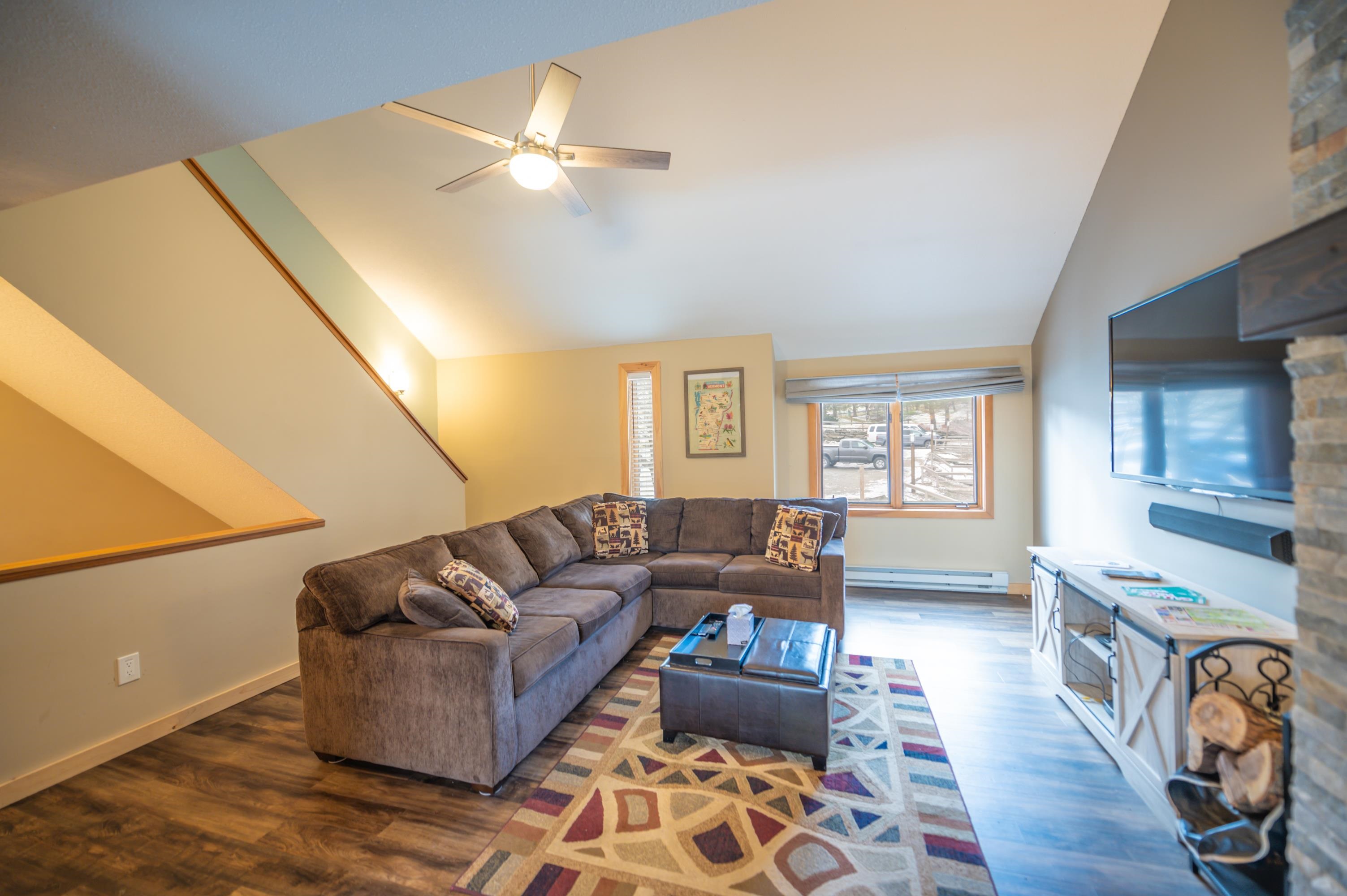 32 D Cross Town Road West Dover, VT 05356 - Photo 10 of 16