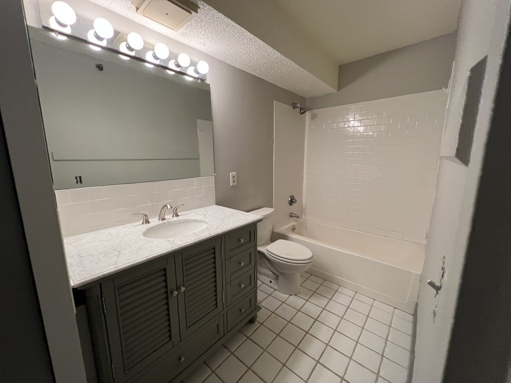 1731 Beacon Street, Unit 615 Brookline, MA 02445 - Photo 10 of 19