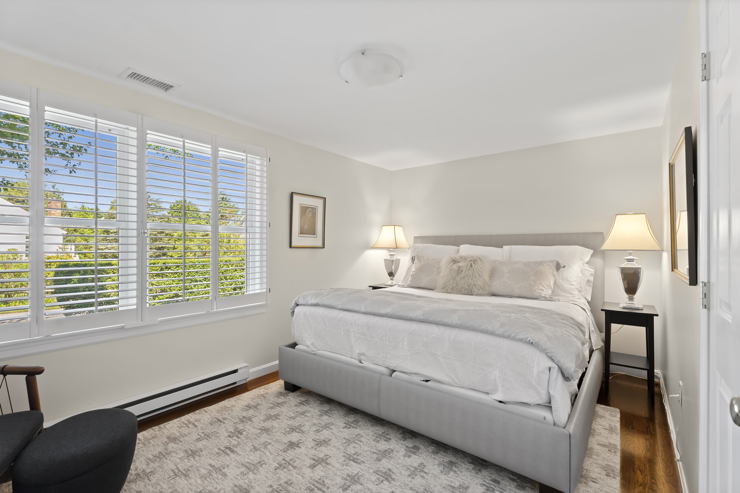 21 Kitts Field Circle Edgartown, MA 02539 - Photo 14 of 34 a spacious bedroom with a bed and a window