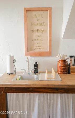 a close view of sink and tap
