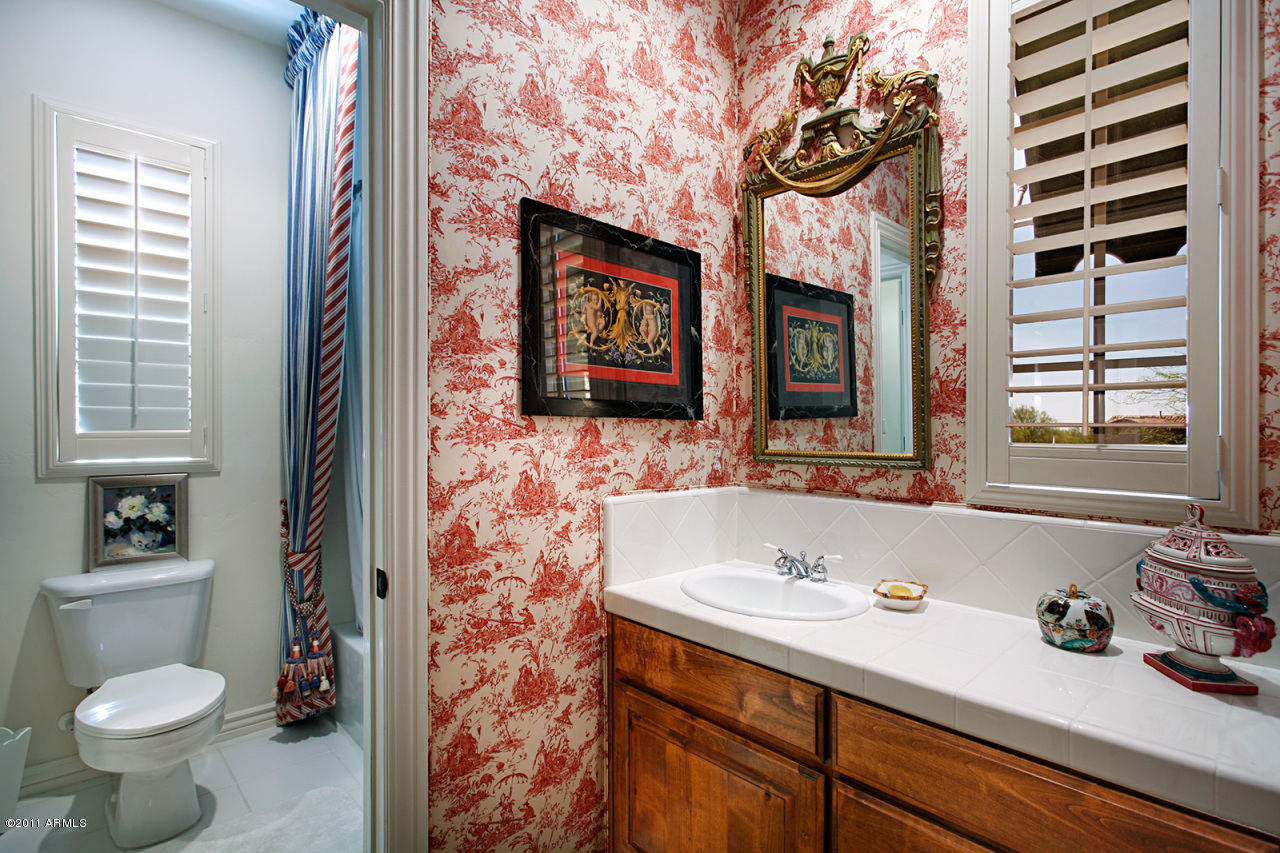 9280 East Mountain Spring Road Scottsdale, AZ 85255 - Photo 23 of 44 Bathroom