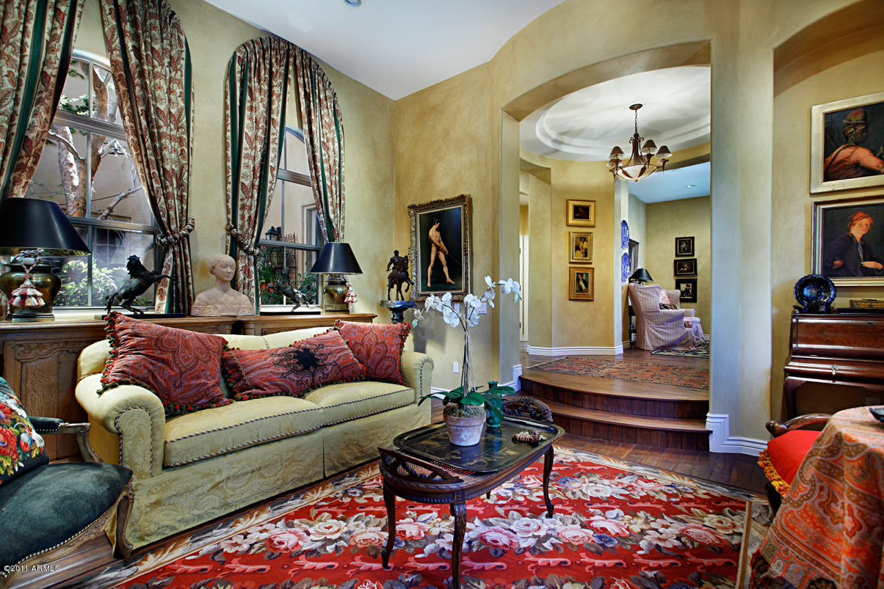 9280 East Mountain Spring Road Scottsdale, AZ 85255 - Photo 4 of 44 Living Room