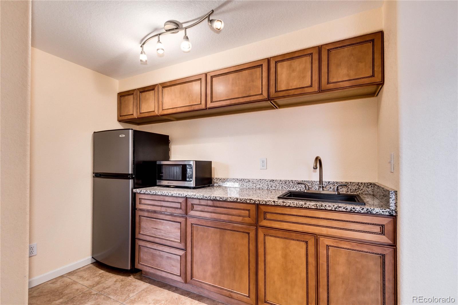 9476 Morning Glory Way Highlands Ranch, CO 80130 - Photo 29 of 33