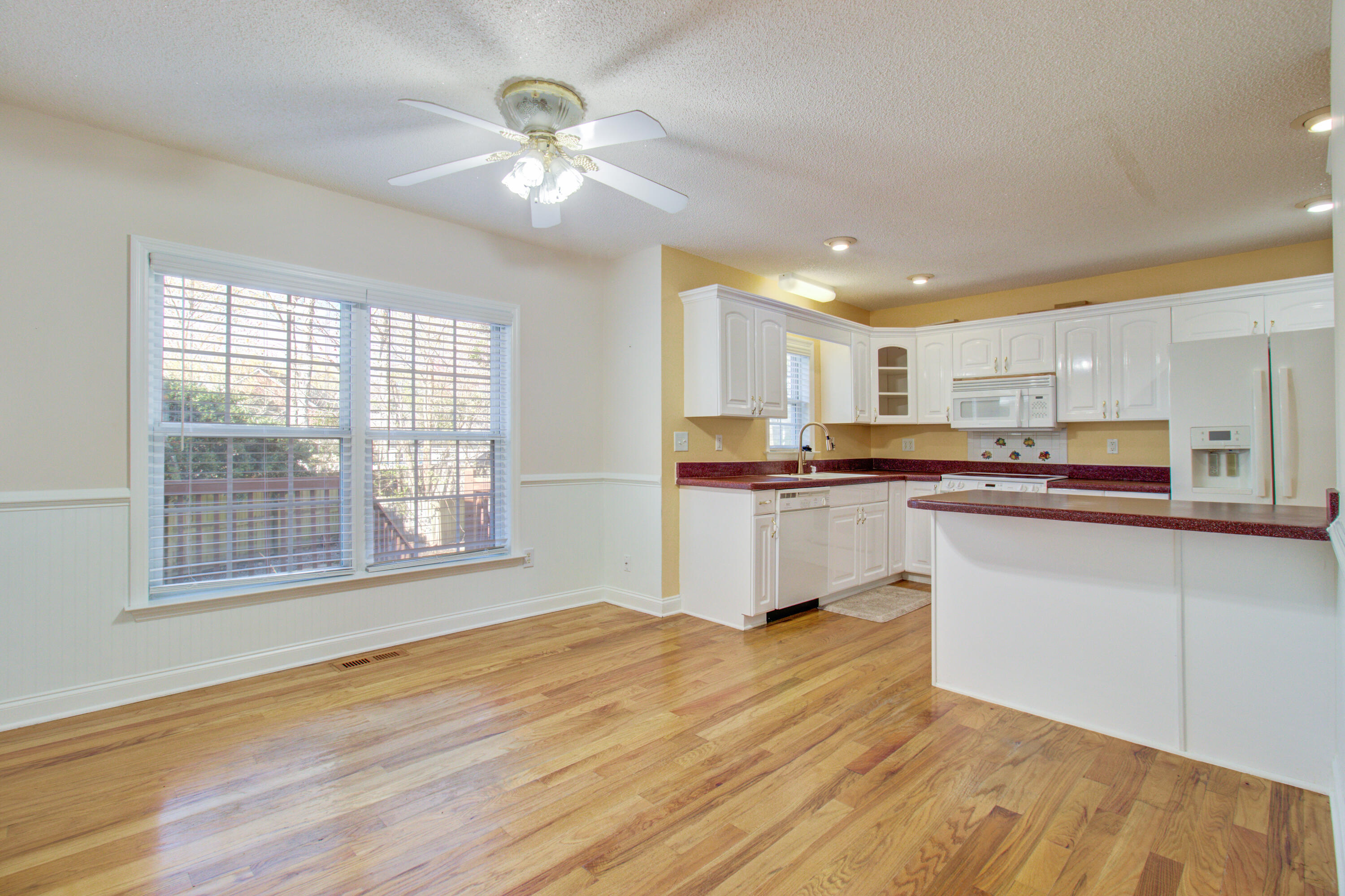 123 Spalding Circle Goose Creek, SC 29445 - Photo 13 of 43 Eat-In Kitchen