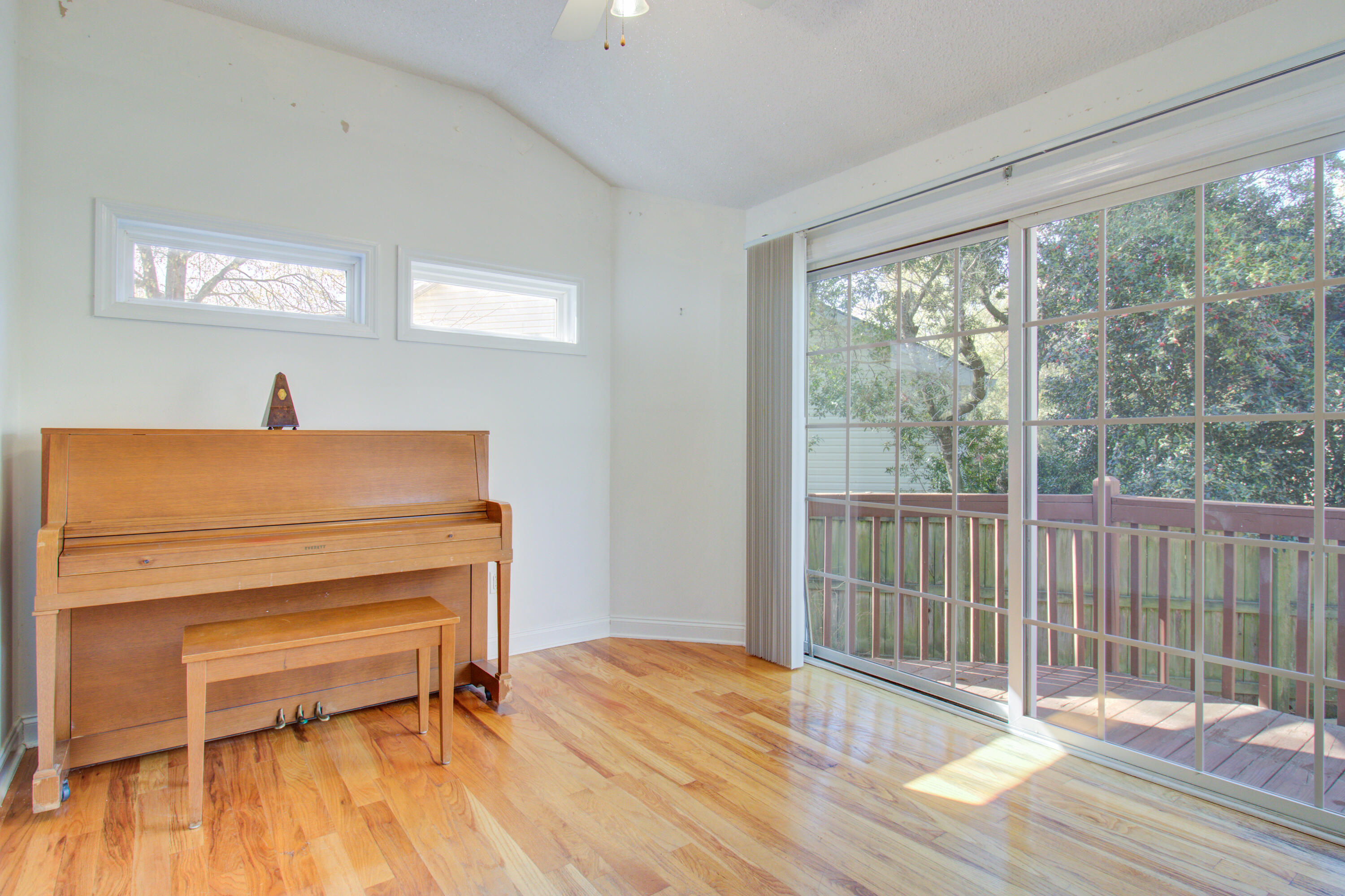 123 Spalding Circle Goose Creek, SC 29445 - Photo 21 of 43 Sunroom
