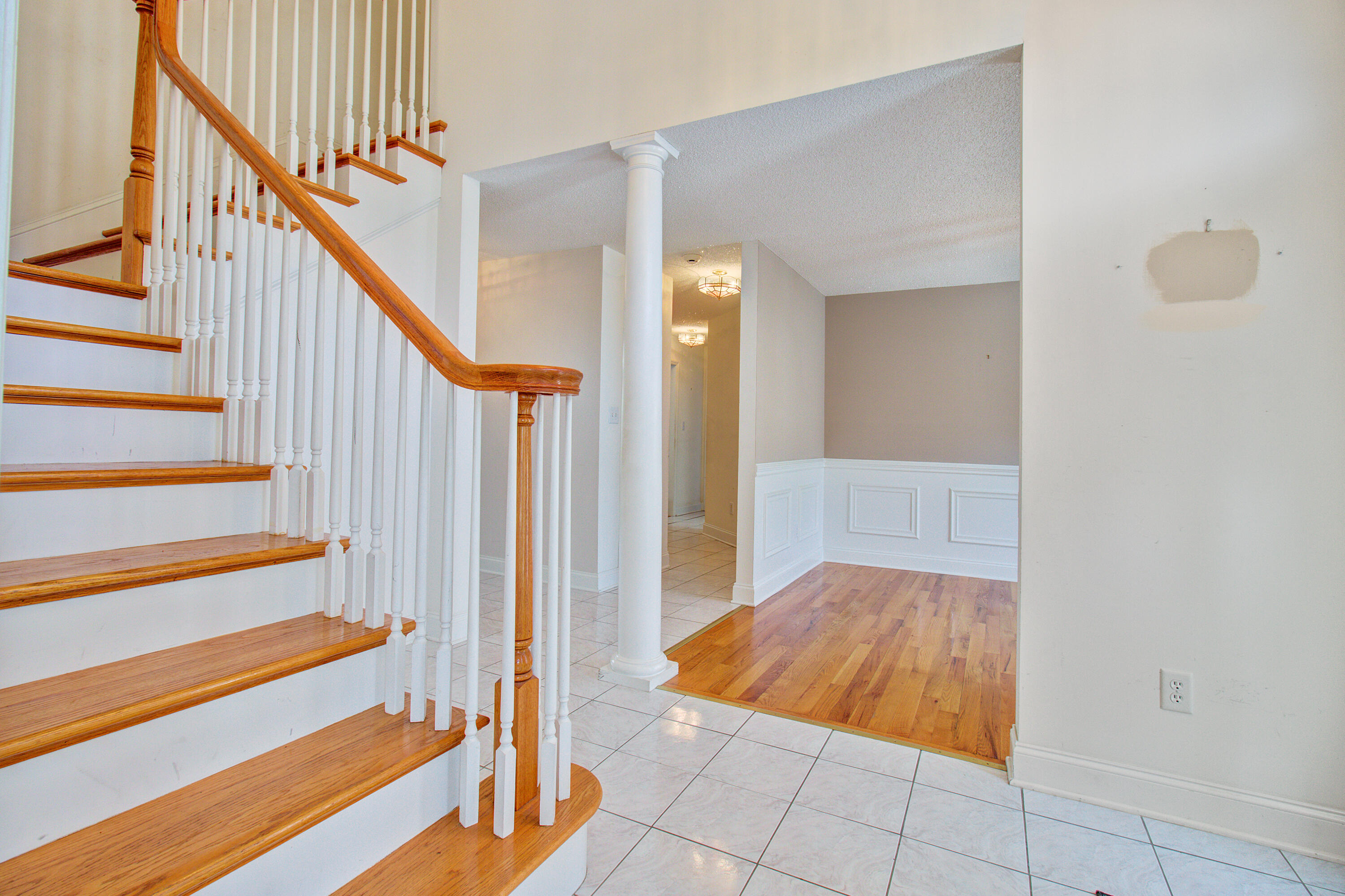 123 Spalding Circle Goose Creek, SC 29445 - Photo 7 of 43 Foyer