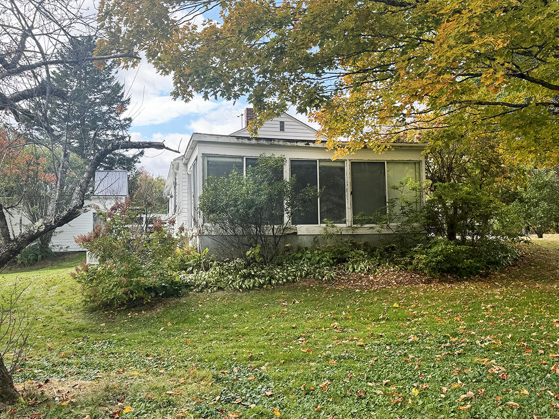 218 Capen Road Gardiner, ME 04345 - Photo 22 of 27 22 SIDE OF HOUSE
