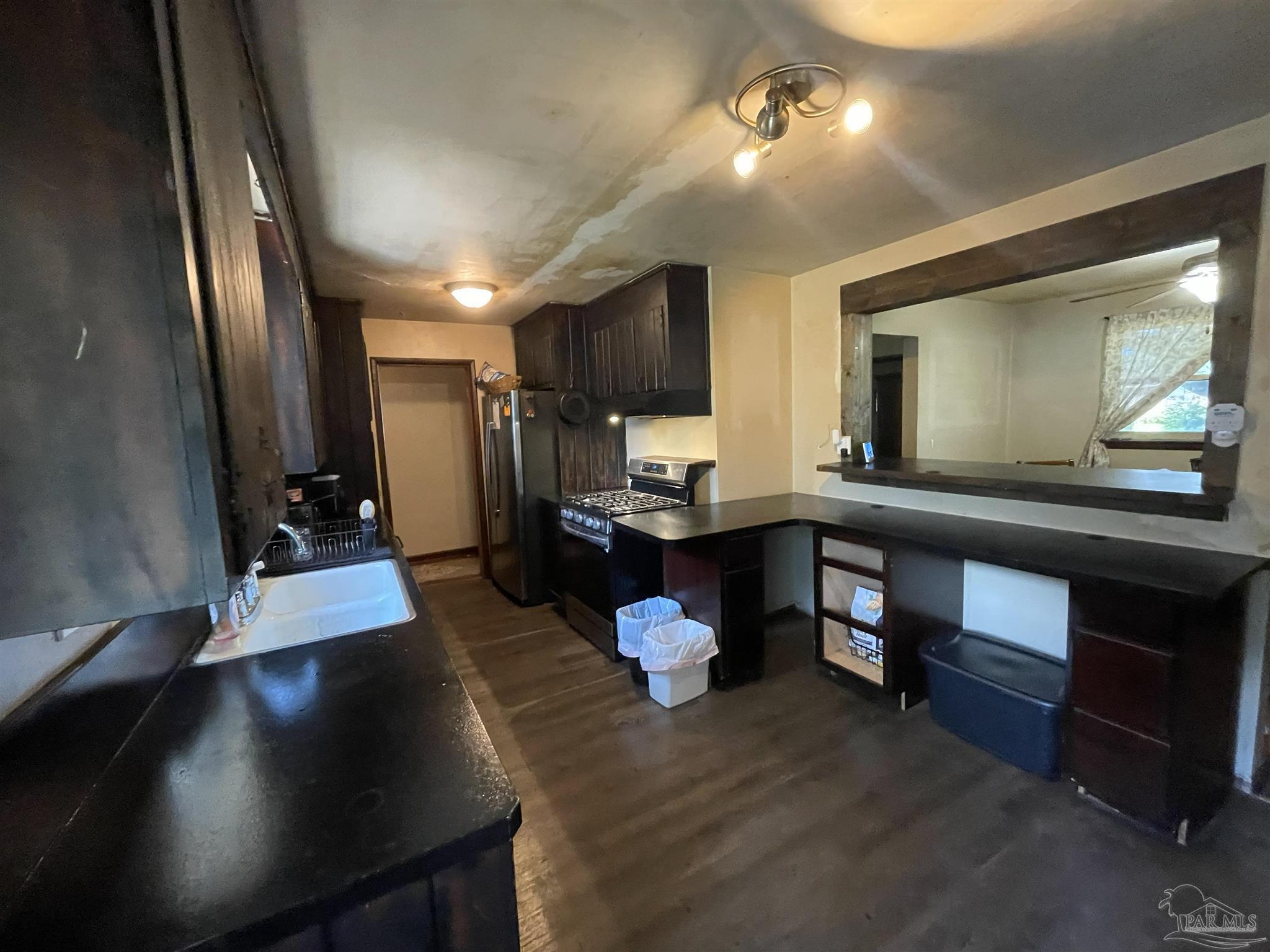 5921 Count Road Pensacola, FL 32503 - Photo 14 of 46