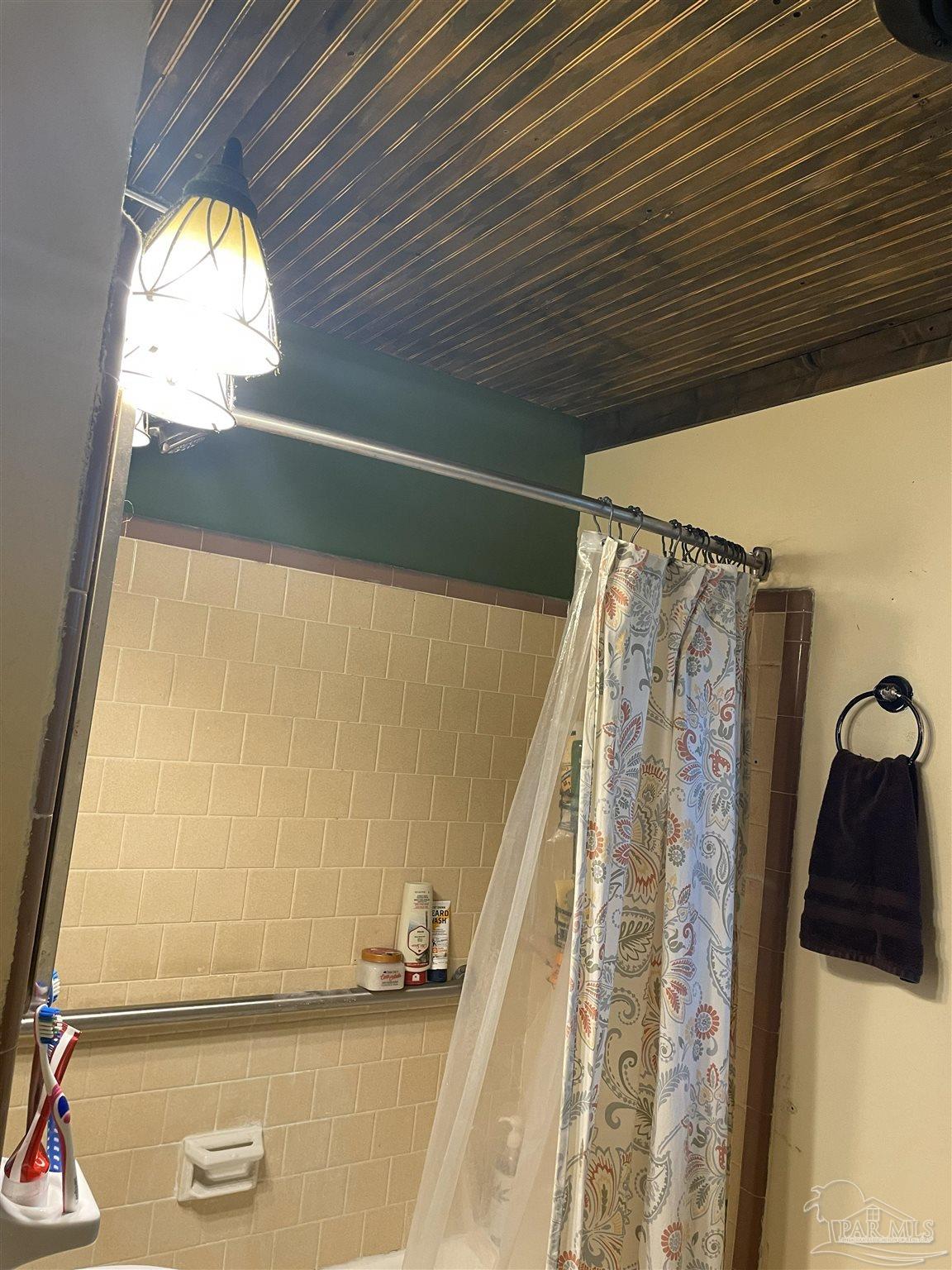 5921 Count Road Pensacola, FL 32503 - Photo 16 of 46