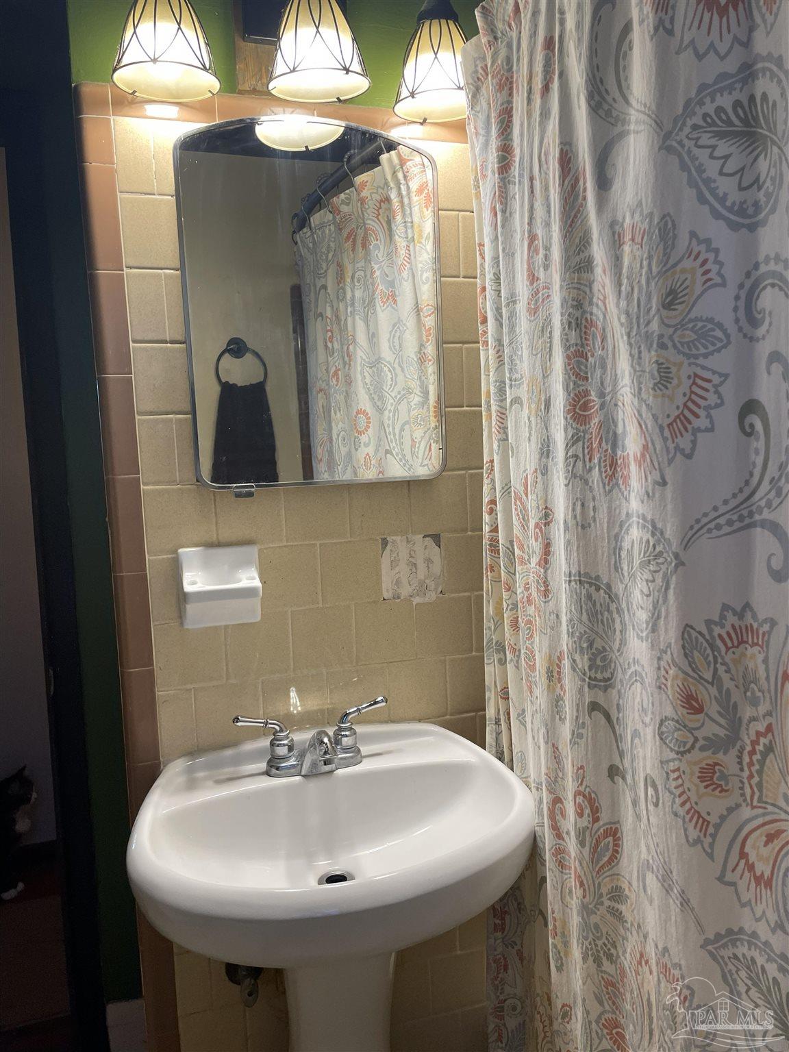 5921 Count Road Pensacola, FL 32503 - Photo 17 of 46