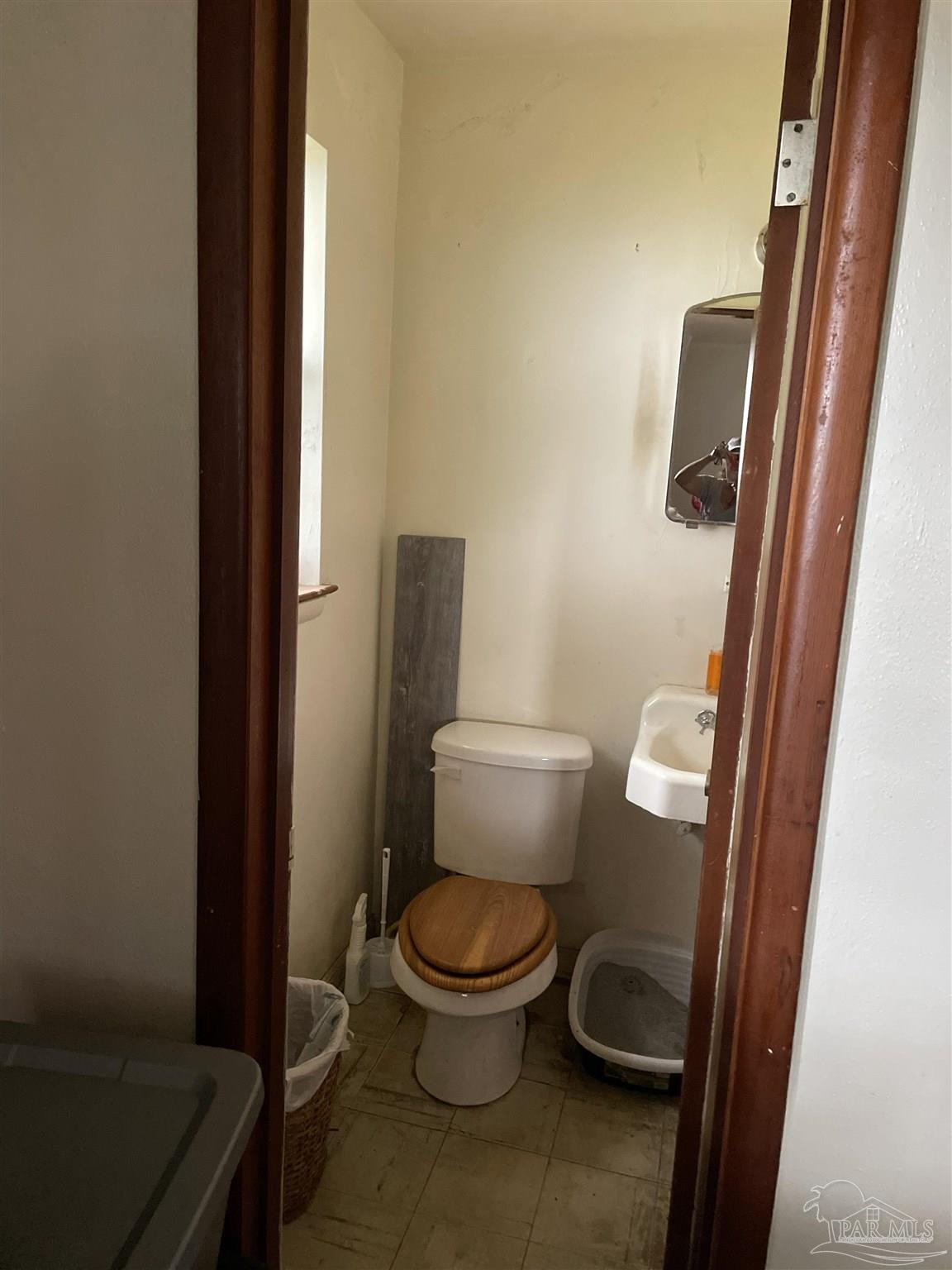 5921 Count Road Pensacola, FL 32503 - Photo 31 of 46