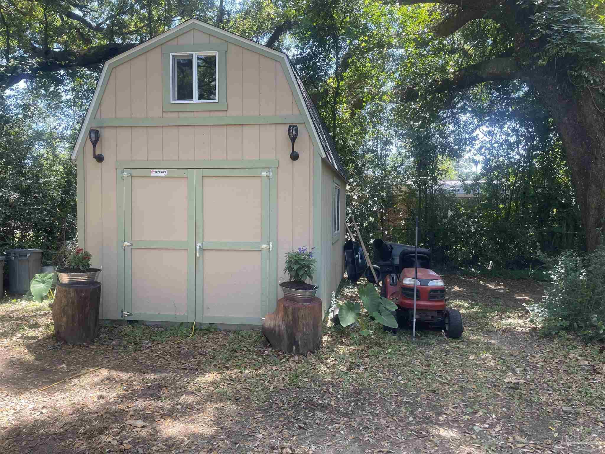 5921 Count Road Pensacola, FL 32503 - Photo 36 of 46