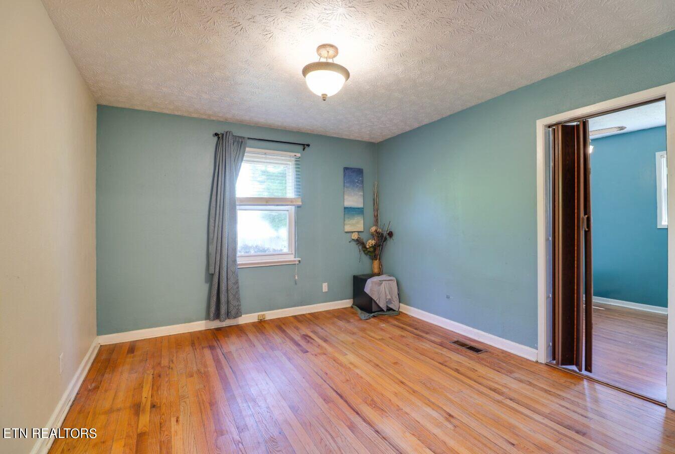 120 Salem Road Oak Ridge, TN 37830 - Photo 12 of 29 1st Bedroom A1