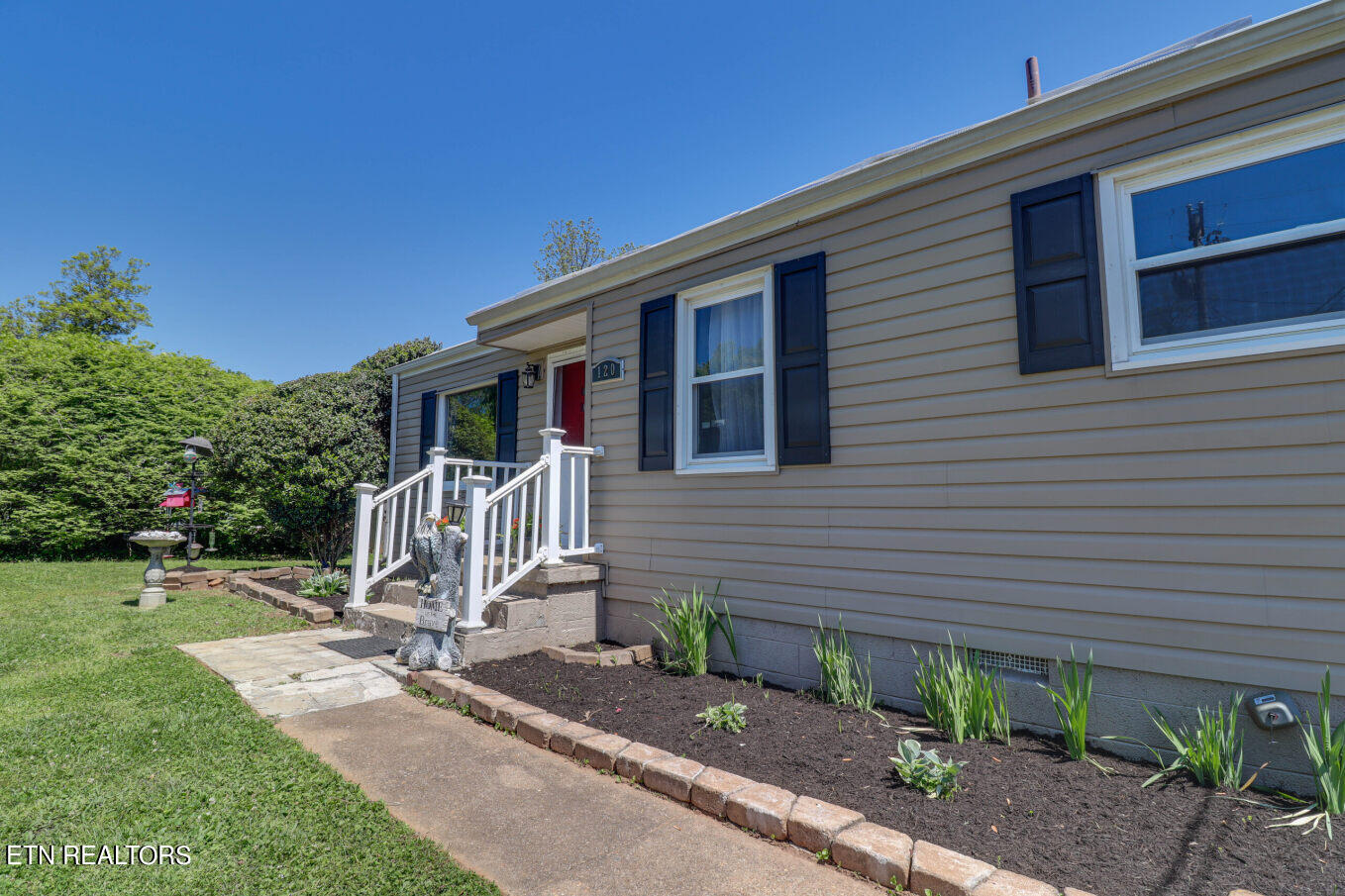 120 Salem Road Oak Ridge, TN 37830 - Photo 4 of 29 Front 4