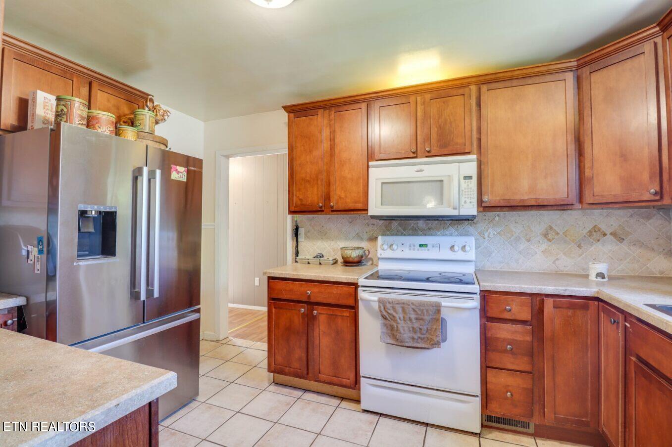 120 Salem Road Oak Ridge, TN 37830 - Photo 5 of 29 Kitchen A1