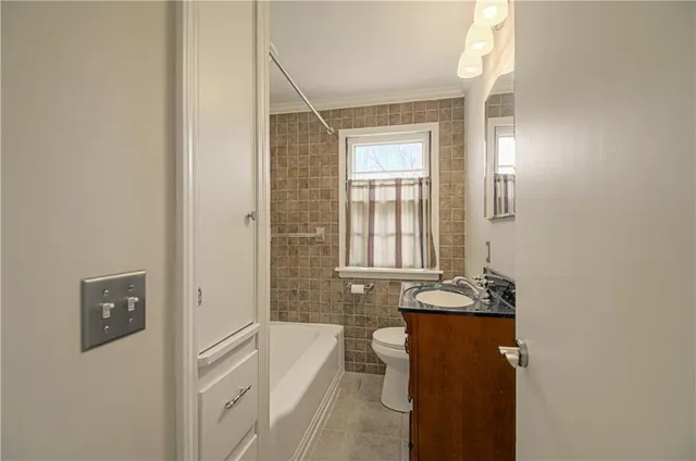 $280,000 | 6120 Lamar Avenue, Mission, KS 66202