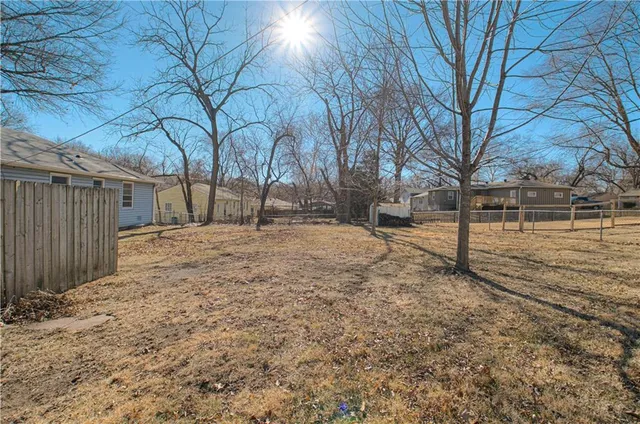 $280,000 | 6120 Lamar Avenue, Mission, KS 66202