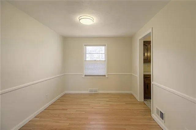 $280,000 | 6120 Lamar Avenue, Mission, KS 66202