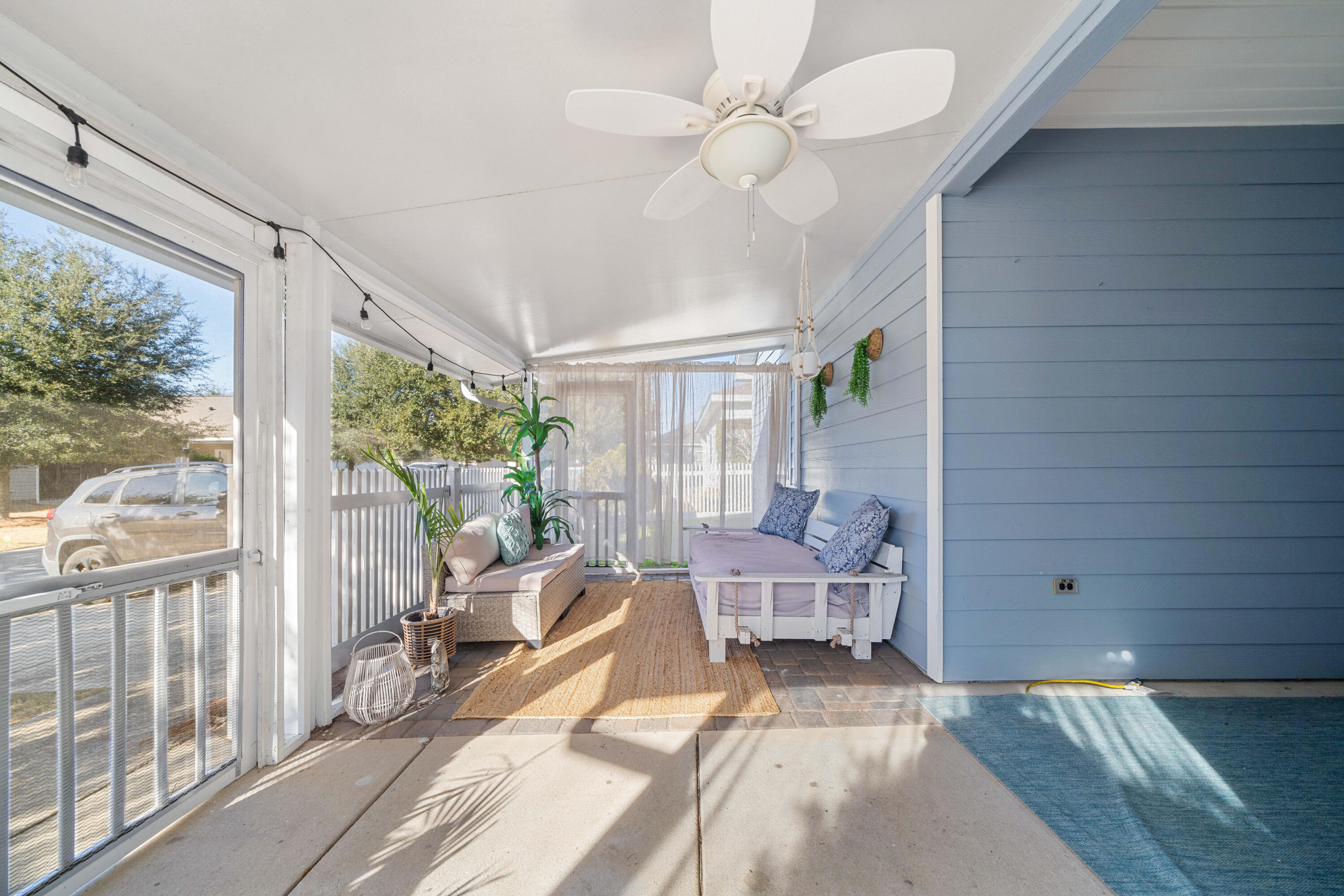 486 Fanny Ann Way Freeport, FL 32439 - Photo 27 of 58 a very nice looking room with a large window