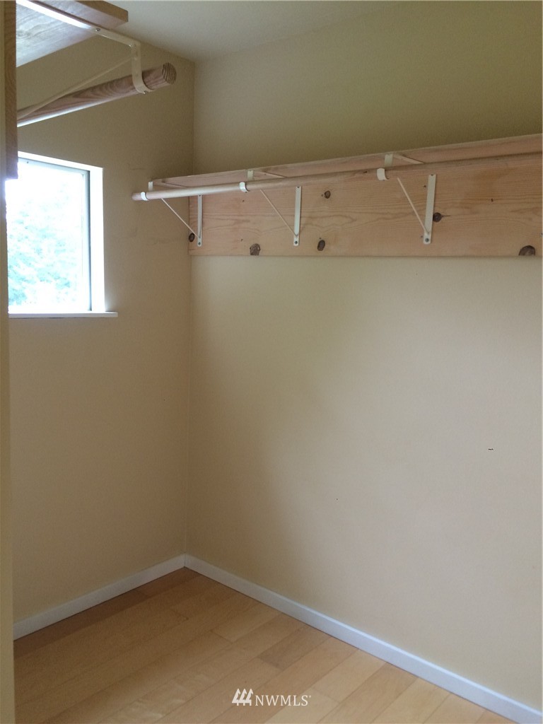 5980 Maxwelton Road Clinton, WA 98236 - Photo 11 of 16 Gallery Image 11