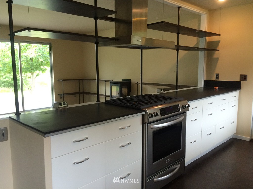 5980 Maxwelton Road Clinton, WA 98236 - Photo 4 of 16 Gallery Image 4