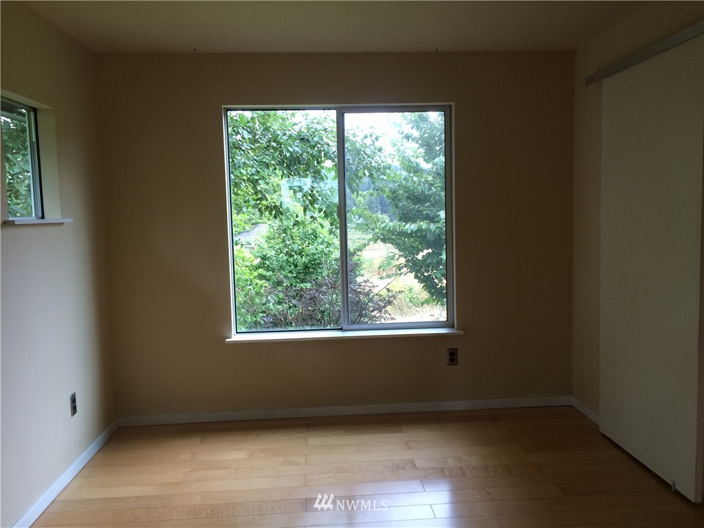 5980 Maxwelton Road Clinton, WA 98236 - Photo 10 of 16 Gallery Image 10
