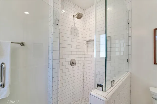 $1,895,000 | 337 North Beachwood Drive, Los Angeles, CA 90004