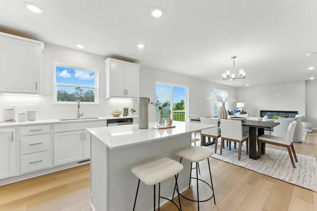 $515,000 | 425 James Parkway, Elko New Market, MN 55054