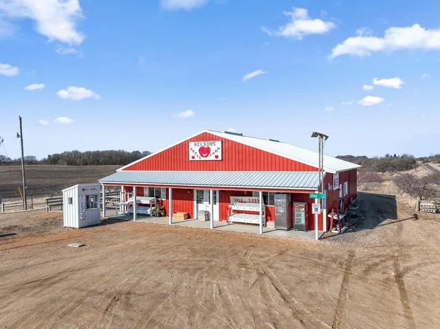 $515,000 | 425 James Parkway, Elko New Market, MN 55054