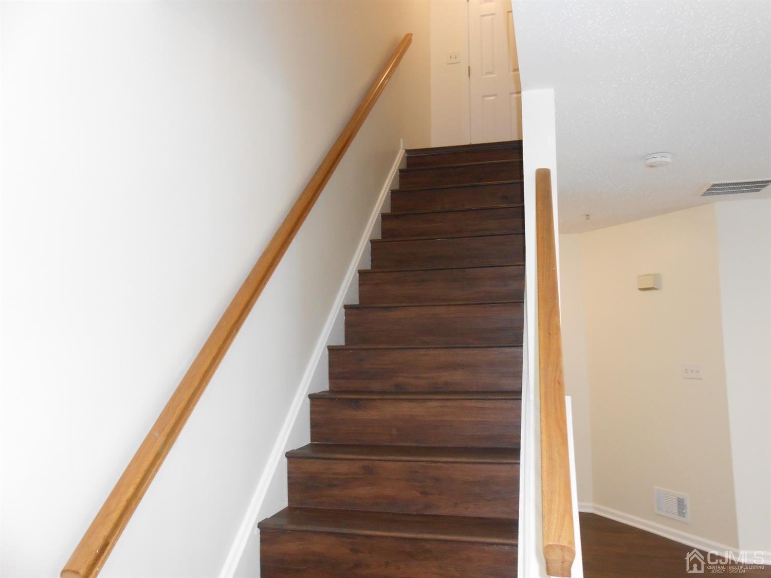75 Prestwick Way Edison, NJ 08820 - Photo 22 of 27 Gallery Image 22