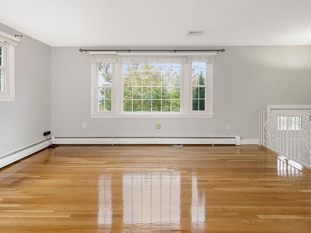 14 Endmoor Road Westford, MA 01886 - Photo 5 of 34