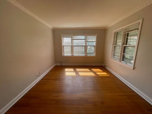 $1,050 | 2020 South 82nd Street, West Allis, WI 53219