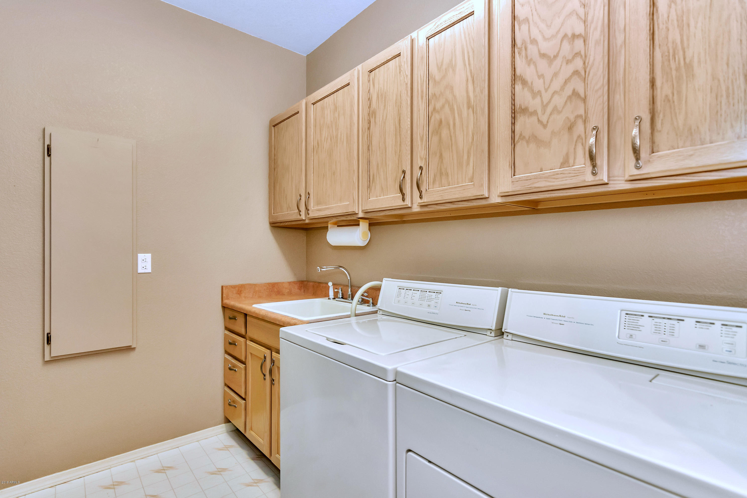 208 Edison Way Star Valley, AZ 85541 - Photo 28 of 57 Laundry Room