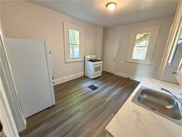 $645 | 7709 Bennett Street, Unit 1, Pittsburgh, PA 15208