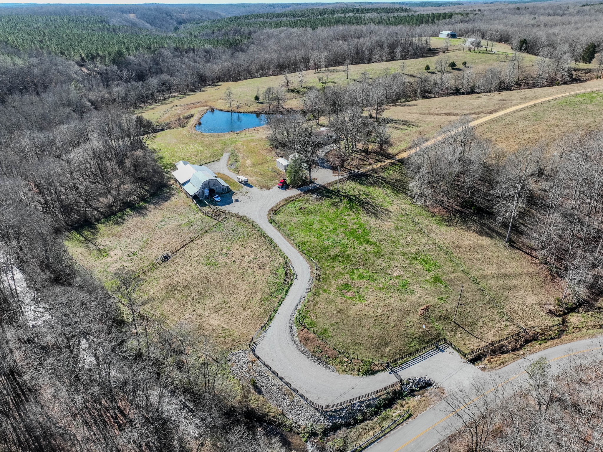875 Waterloo Road Westpoint, TN 38486 - Photo 7 of 60