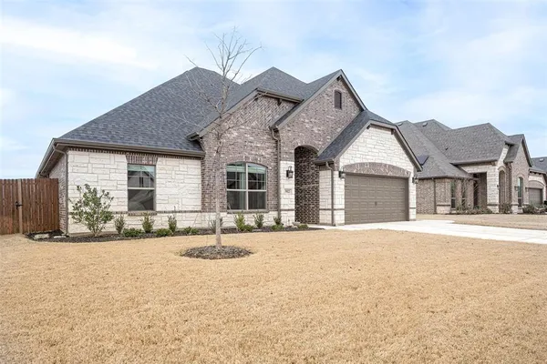 $399,000 | 912 Meadow View Drive, Cleburne, TX 76033