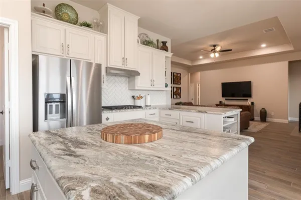 $399,000 | 912 Meadow View Drive, Cleburne, TX 76033