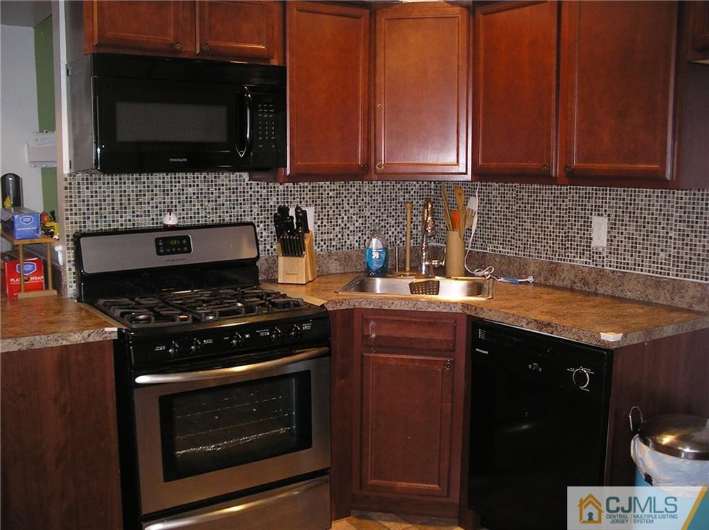 183 Evergreen Road, Unit 6B Edison, NJ 08837 - Photo 9 of 17 Gallery Image 9
