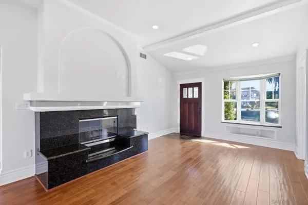 $5,500 | 1756 Mission Cliff Drive, San Diego, CA 92116