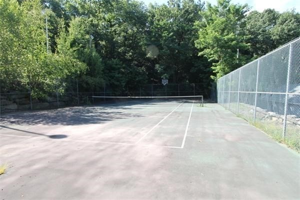 330 Sunderland Road, Unit 78 Worcester, MA 01604 - Photo 27 of 27 a view of a basketball court