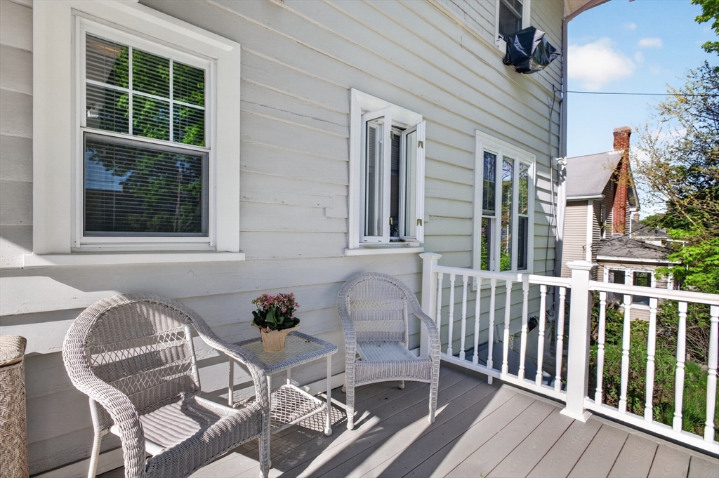 962 Pleasant Street Worcester, MA 01602 - Photo 28 of 32