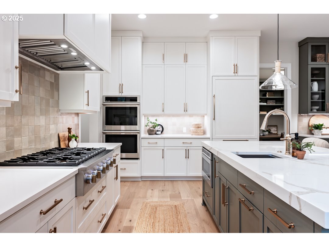 4401 Cobb Way Lake Oswego, OR 97035 - Photo 8 of 28 Kitchen