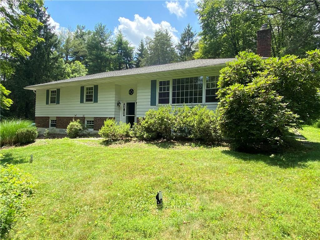 250 Overlook Road Poughkeepsie, NY 12603 - Photo 1 of 1 Raised ranch with a front yard