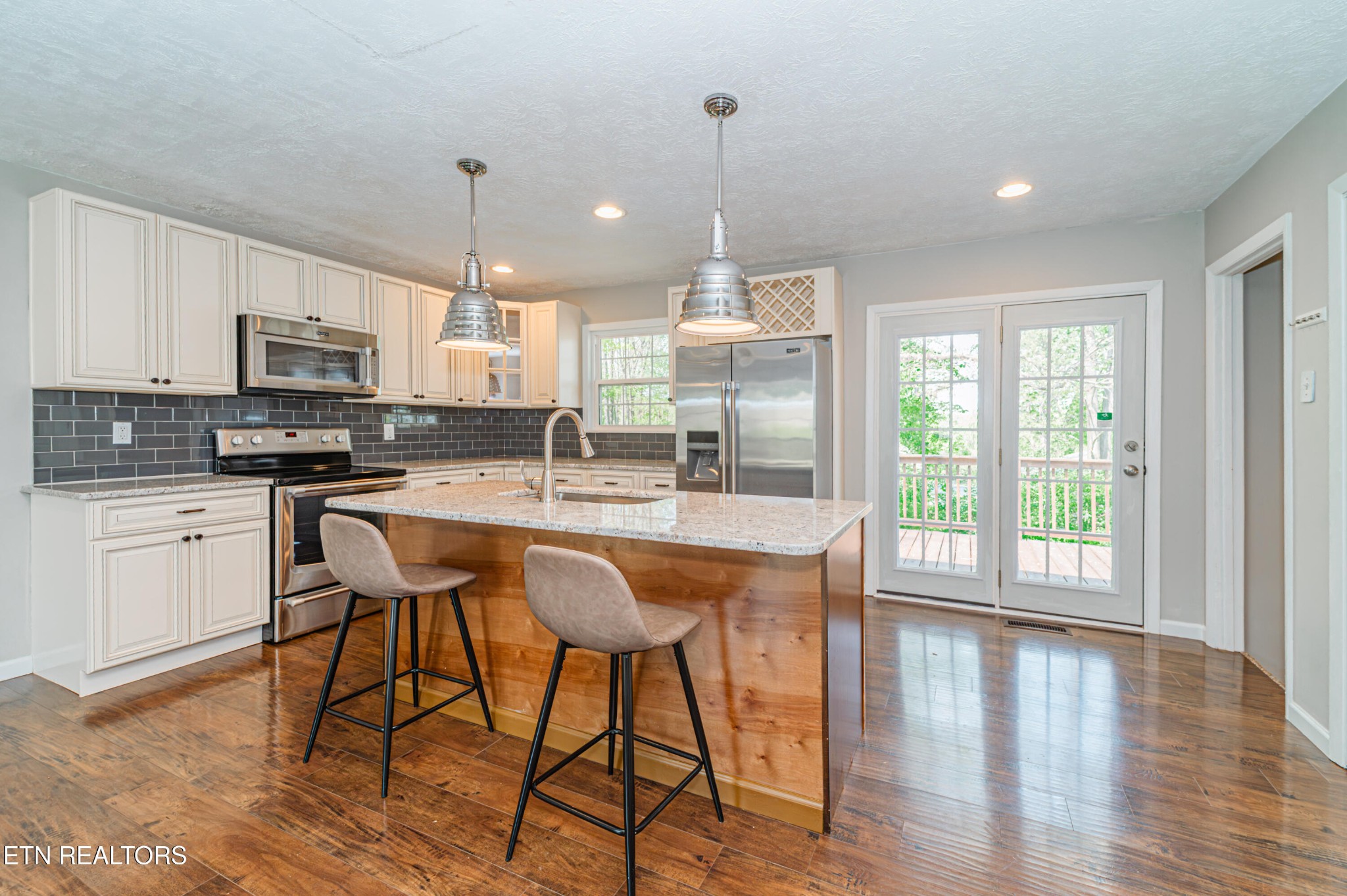 4229 Abercorn Road Knoxville, TN 37921 - Photo 14 of 41 Gallery Image 14